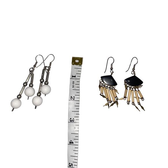 2 Pairs of Dangle Drop Earrings - Porcupine quill & White Beaded - Picture 5 of 5